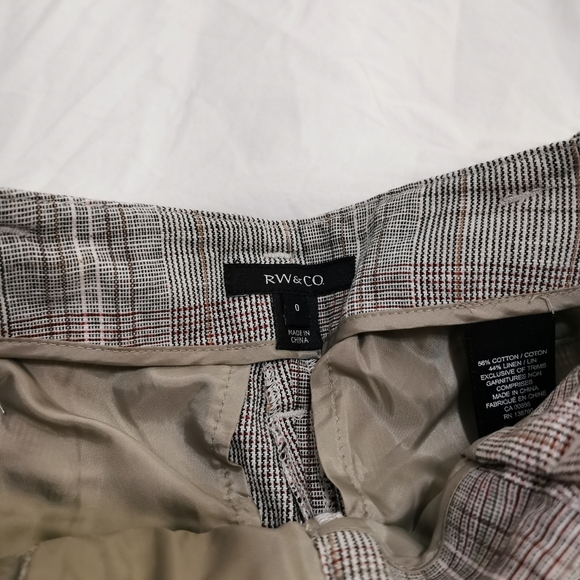 RW & Co belted high waisted shorts - Picture 5 of 8